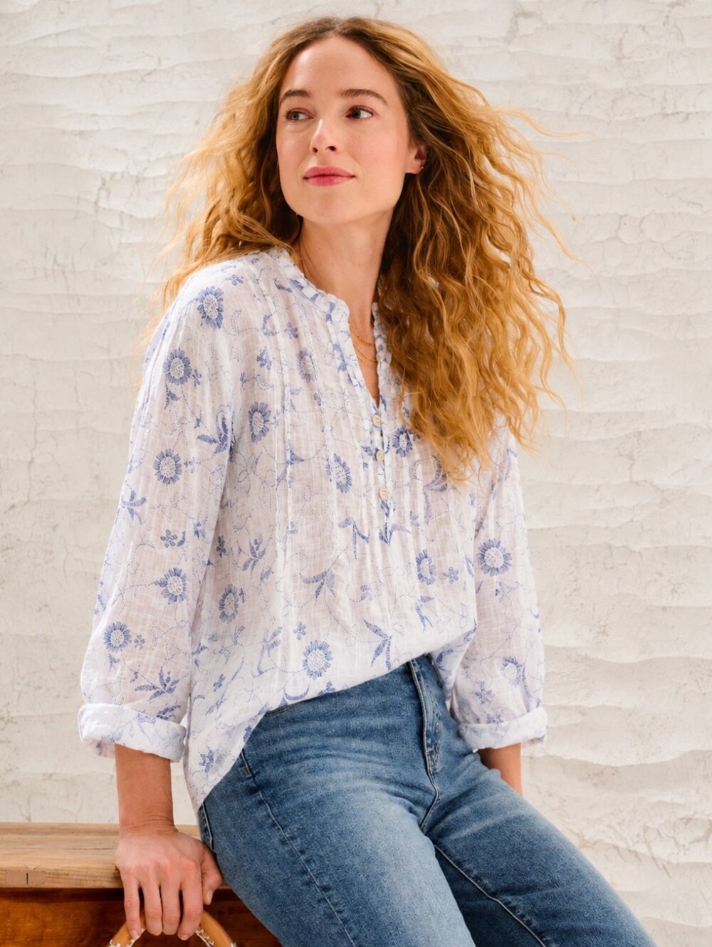 CP SHADES White Blue Floral Linen Bohemian  3/4 Sleeve Tunic Blouse